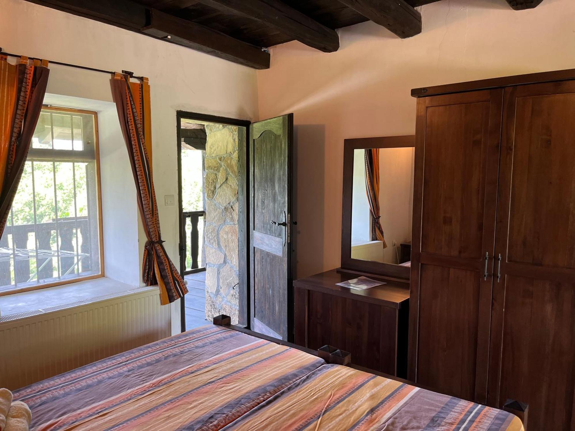 Agriturismo Hidden Paradise Villa Tryavna Bagian luar foto