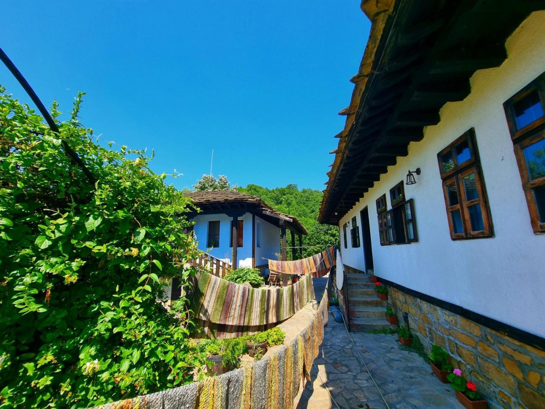 Agriturismo Hidden Paradise Villa Tryavna Bagian luar foto