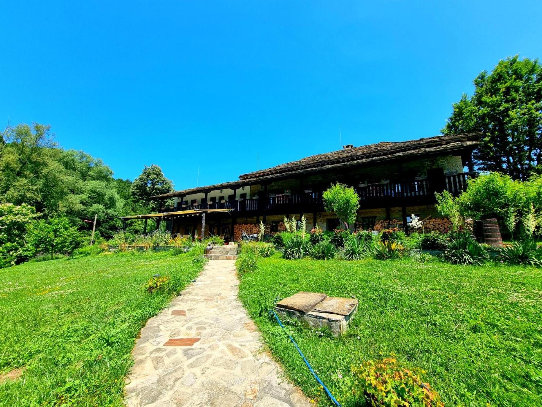 Agriturismo Hidden Paradise Villa Tryavna Bagian luar foto